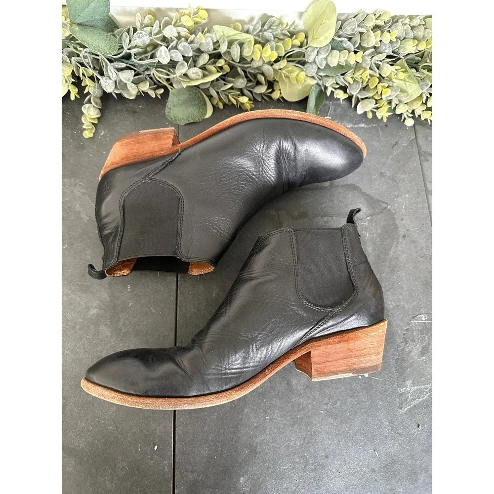 Frye Carson Black Leather Chelsea Ankle Boots 10M Women 3471586